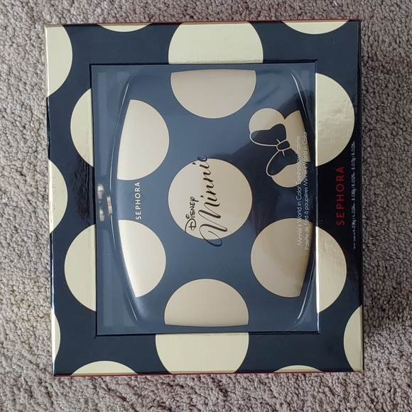 Sephora Minnie's World of Color pallete - Picture 2 of 5